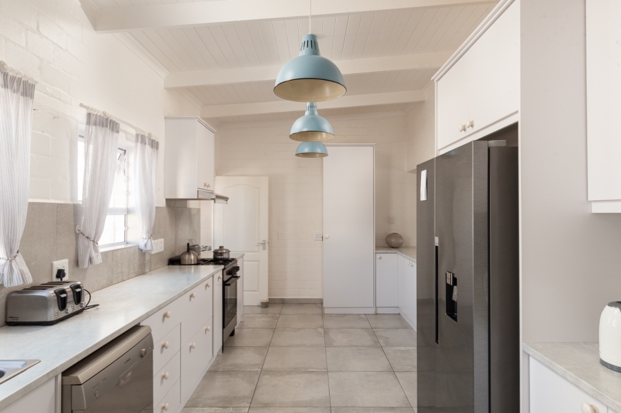 4 Bedroom Property for Sale in Dwarskersbos Western Cape